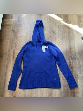 New womens vineyard vines sweater